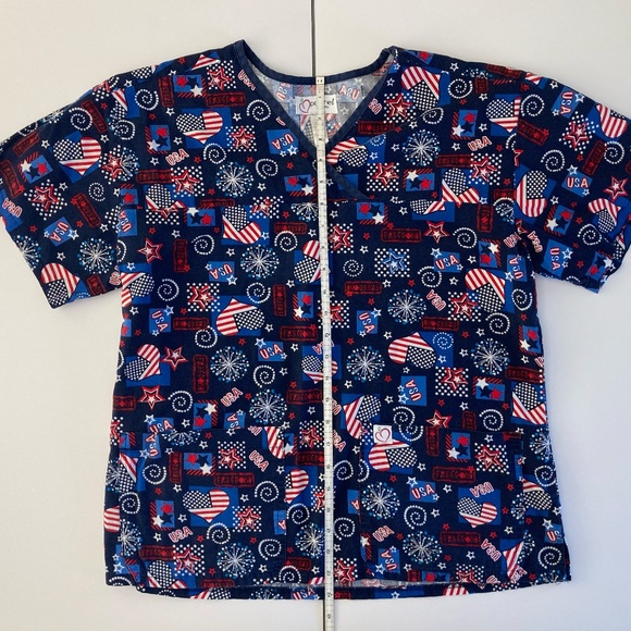 SCRUB TOP - Picture 2 of 3